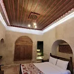 Cave Hotell