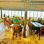 Cave Hotell